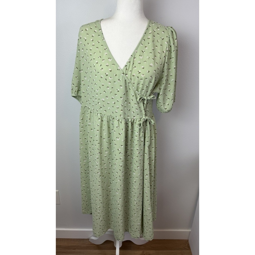 MONKI Women Wrap Dresses V Neck Green Floral Short Sleeve‎ Sz Small